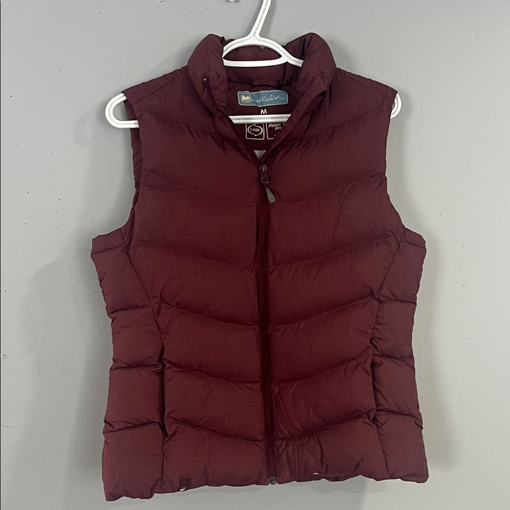 Windriver Stylish Burgundy Puffer Vest Medium